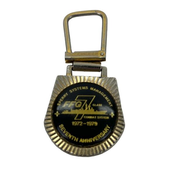 Vintage Sperry Systems Management FFG7 Combat System 1972-1979 7th Ann. Keychain - Picture 2 of 4
